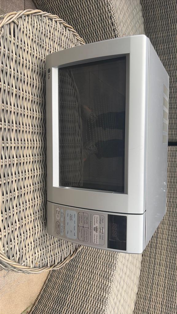 Combi magnetron oven LG, Ophalen of Verzenden, Zo goed als nieuw, Oven