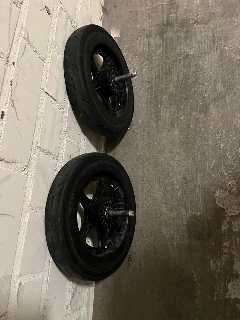 Thule Sleek achterwielen - gebruikt, Ophalen, Gebruikt, Overige merken
