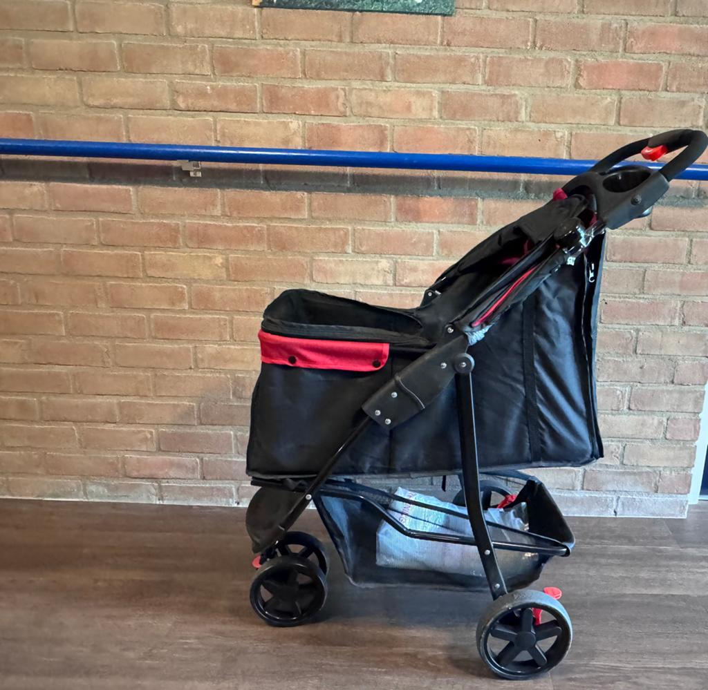 Honden buggy, Ophalen of Verzenden, Zo goed als nieuw
