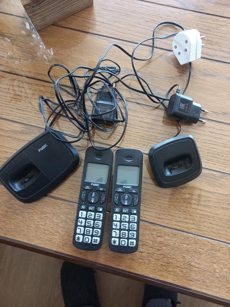Fysic senioren DECT telefoonset met 2 handsets, Ophalen of Verzenden, Gebruikt, 2 handsets