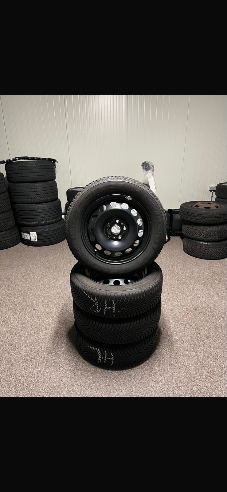 Winterbanden voor Volkswagen Tiguan - 205/60 R16 Michelin, Gebruikt, 16 inch, Banden en Velgen, Terreinwagen