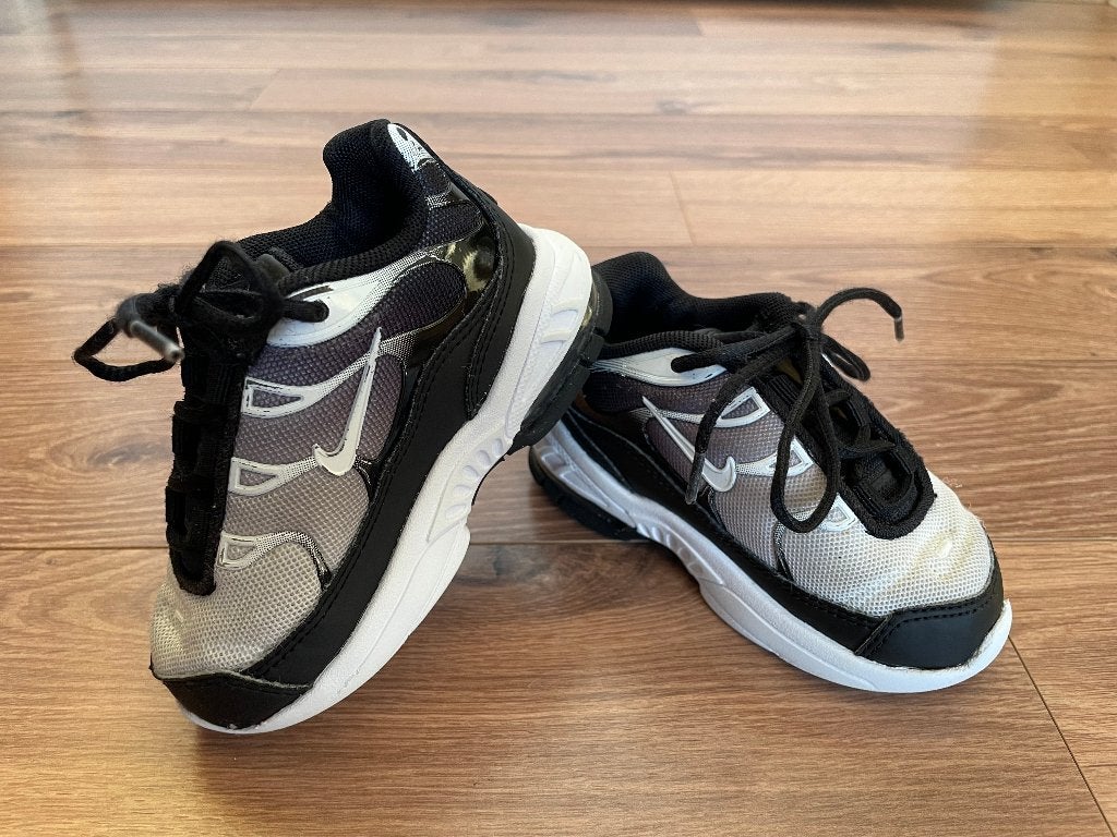 Nike tuned sneaker, Ophalen of Verzenden, Nike, Jongetje, Gebruikt