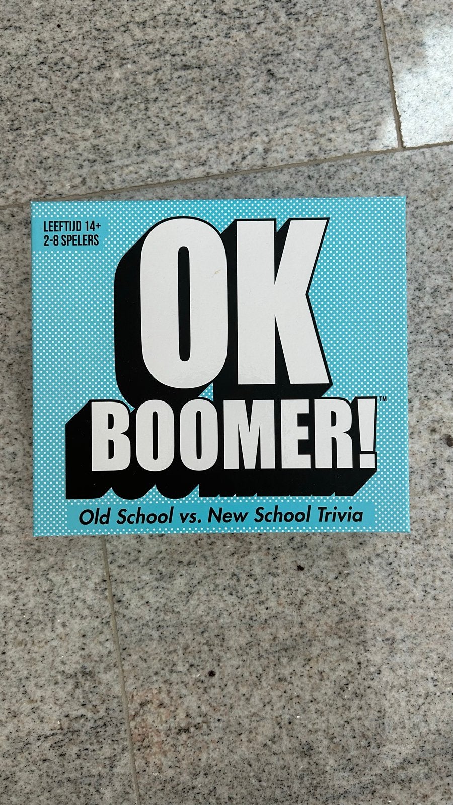 OK Boomer! Old School vs. New School Trivia Spel, Vijf spelers of meer, Ophalen of Verzenden, Zo goed als nieuw