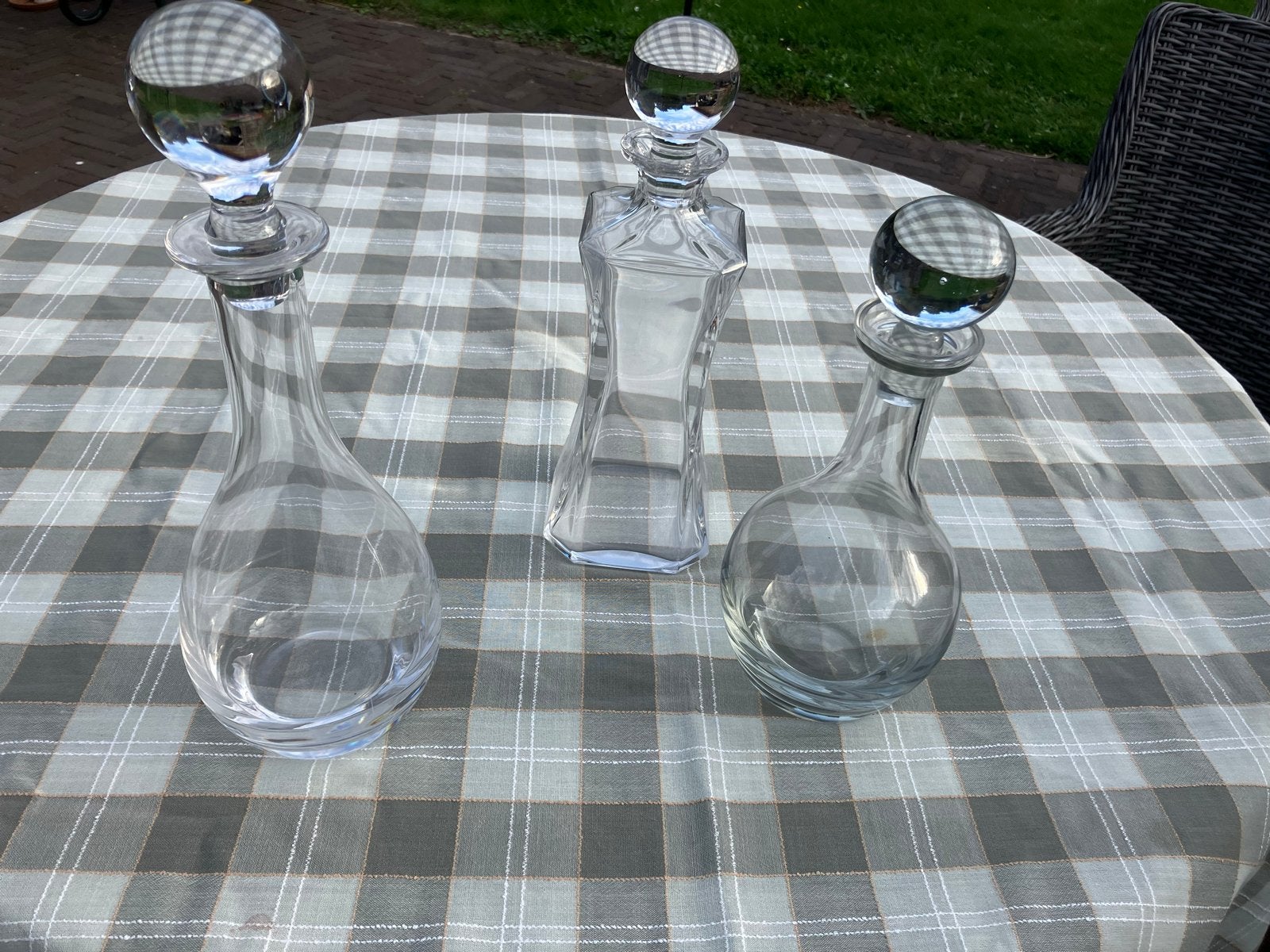 Set van 3 glazen karaffen met stop, Ophalen