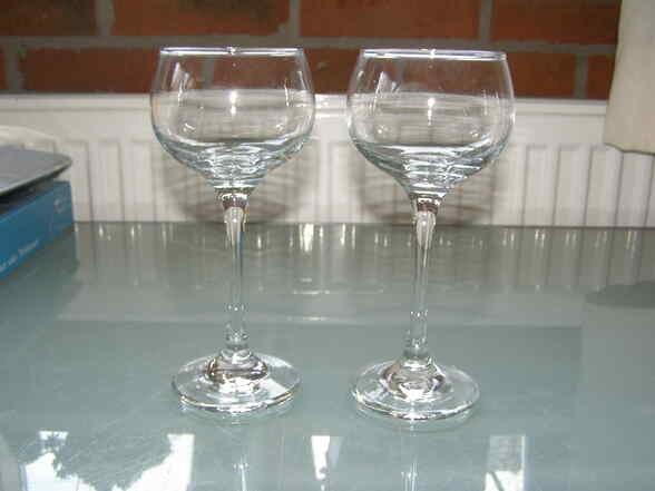 2 wijnglazen, Huis en Inrichting, Glas of Glazen, Ophalen of Verzenden, Overige stijlen, Glas
