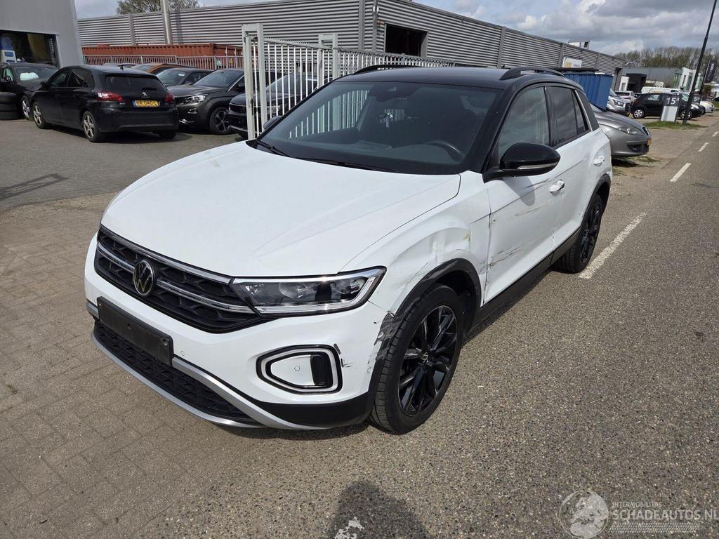 Volkswagen T-Roc 1.5 TSI DSG First registration 16-05-2023, Auto diversen, Schadeauto's, Automaat, 1498 cc, Overige carrosserieën