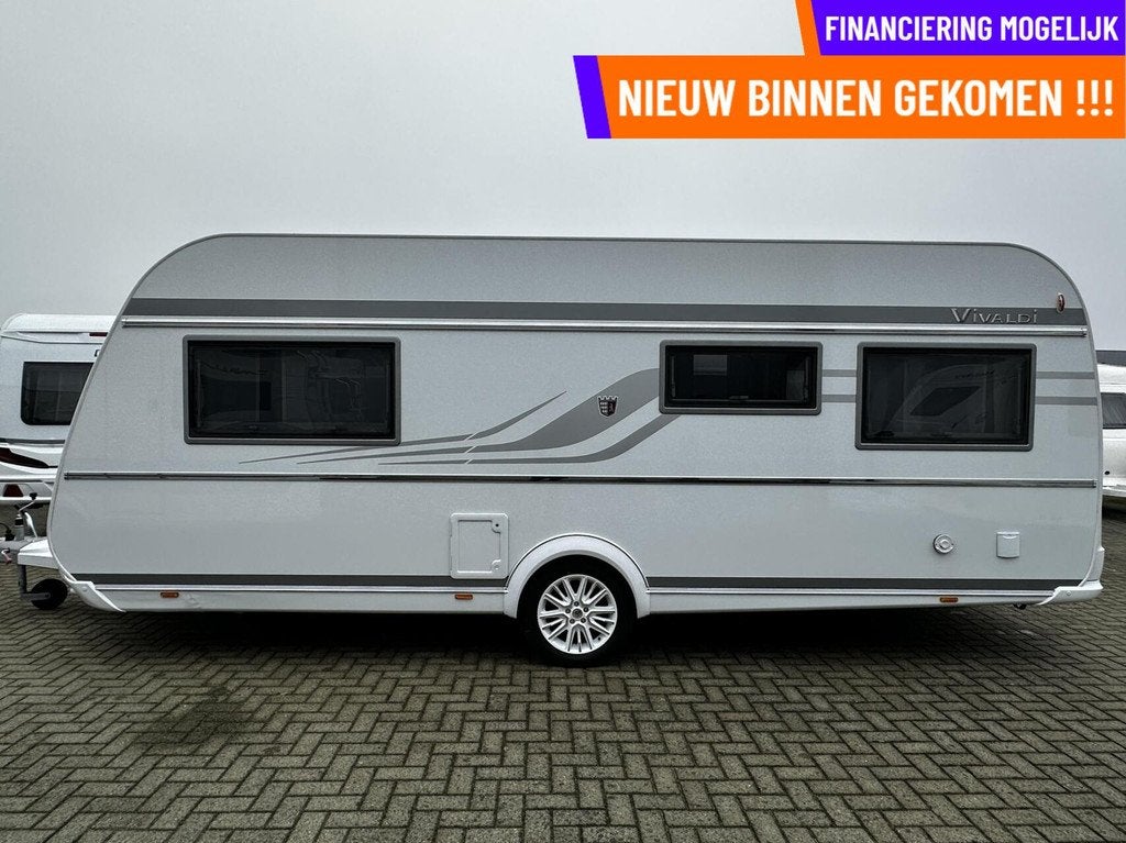 Tabbert VIVALDI 550E ENKELE BEDDEN, RONDZIT, LM VELG, Rondzit, Tabbert, 7 tot 8 meter, Bedrijf