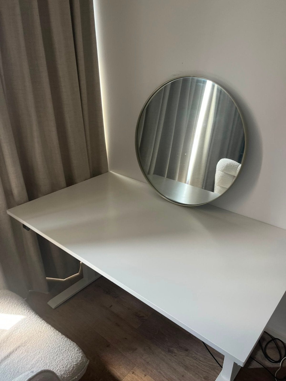 Rudolf zit-sta bureau - zgan, 140x80 cm, elektrisch verstel, Huis en Inrichting, Bureaus, Ophalen of Verzenden, In hoogte verstelbaar