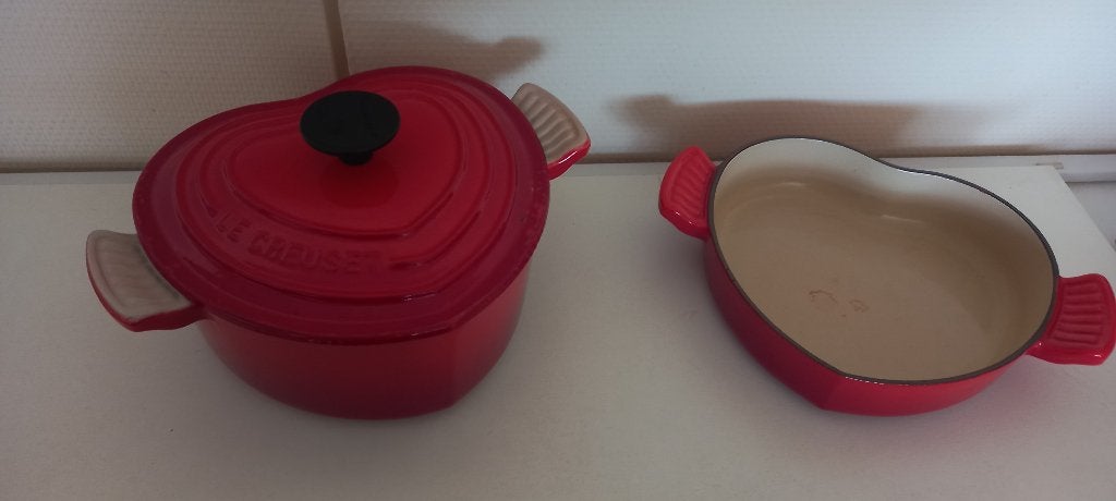 Creuset hartvormige set, Ophalen, Zo goed als nieuw, Gietijzer, Braadpan