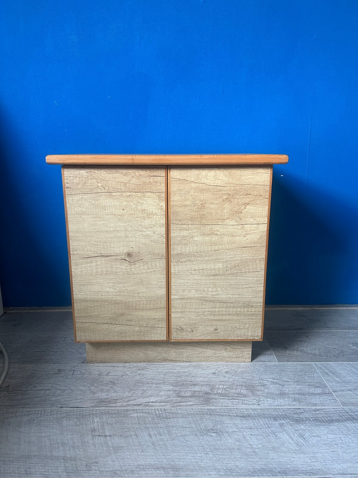 Zelfgemaakt kastje met 2 deurtjes en plank, Ophalen, Gebruikt