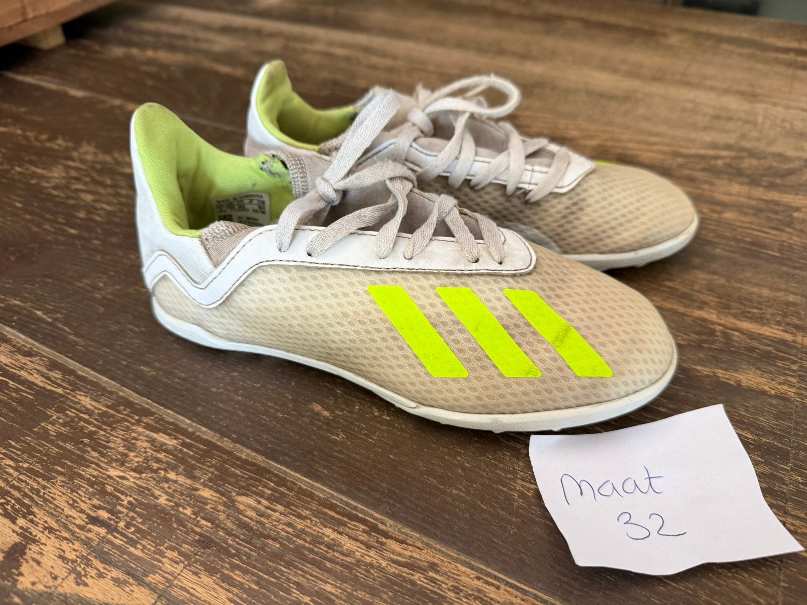 Kunstgras schoen maat 32 adidas, Maat XS of kleiner, Ophalen, Gebruikt, Schoenen