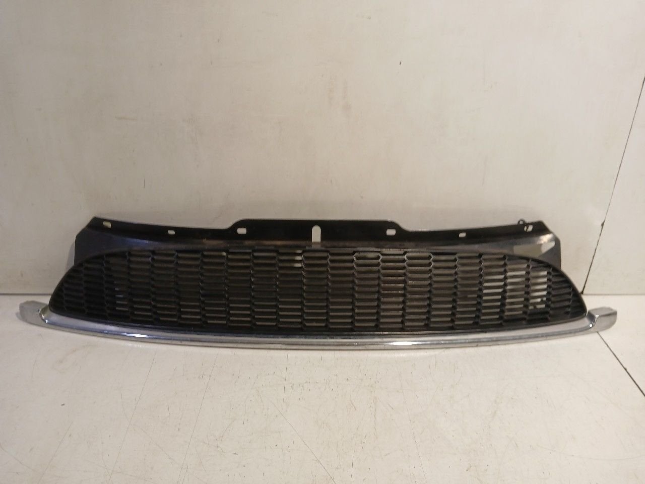 Grille Mini Mini, Onderdelen@venauto.nl, Van der Ven Autorecycling B.V., Gebruikt, Ettenseweg 76, 4706 PB Roosendaal, The Netherlands