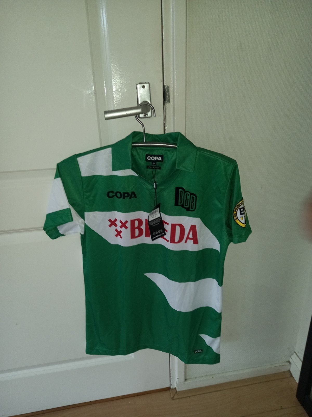 Bier & Ballen Breda x COPA Football Shirt (Boca '96)  Maat M, Sport en Fitness, Voetbal, Maat M, Ophalen of Verzenden, Nieuw, Shirt