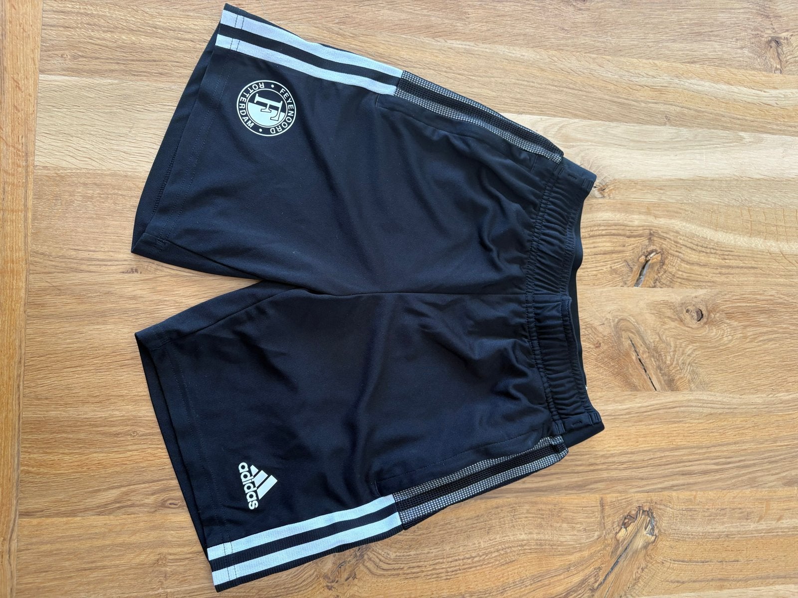 Adidas Feyenoord Sportbroek Zwart Maat 152, Ophalen of Verzenden, Gebruikt, Jongen, Sport- of Zwemkleding
