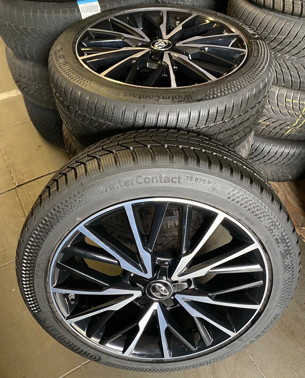 18” Toyota Yaris Cross velgen TPMS Conti winterbanden 7-8mm