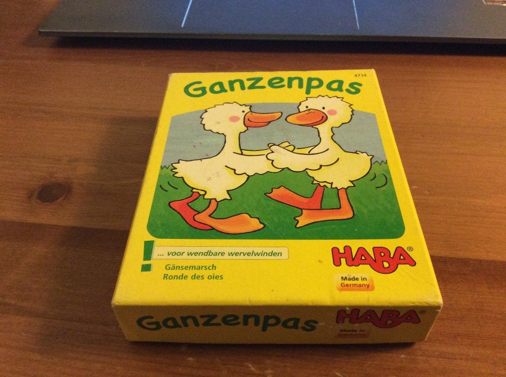 HABA ganzenpas. kaart bewegingsspel. met houten vos, Hobby en Vrije tijd, Gezelschapsspellen | Kaartspellen, Vijf spelers of meer