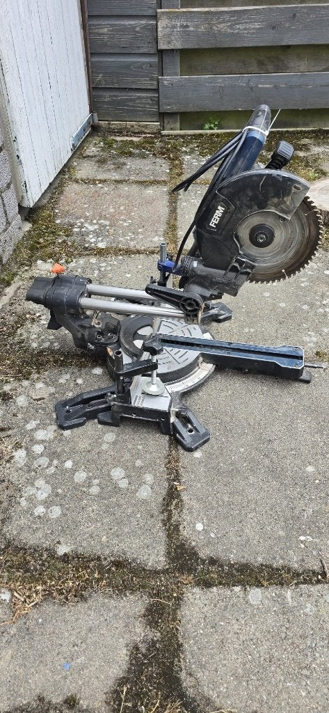 Afkortzaag, Ophalen, Minder dan 30 mm, Gebruikt, Afkortzaag