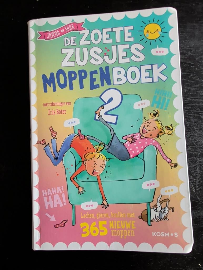 De Zoete Zusjes Moppenboek 2 - 365 Nieuwe Moppen, Boeken, Ophalen of Verzenden, Zo goed als nieuw, Janna & Saar, Moppen