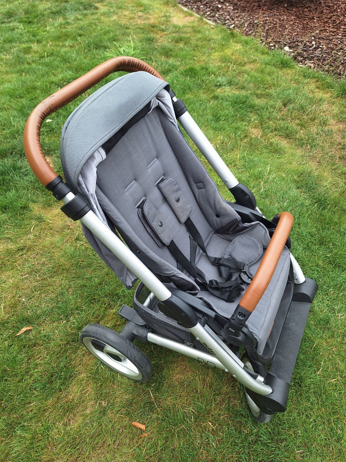 Mutsy Nio wandelwagen met reiswieg en accessoires, Ophalen, Gebruikt, Combiwagen, Mutsy