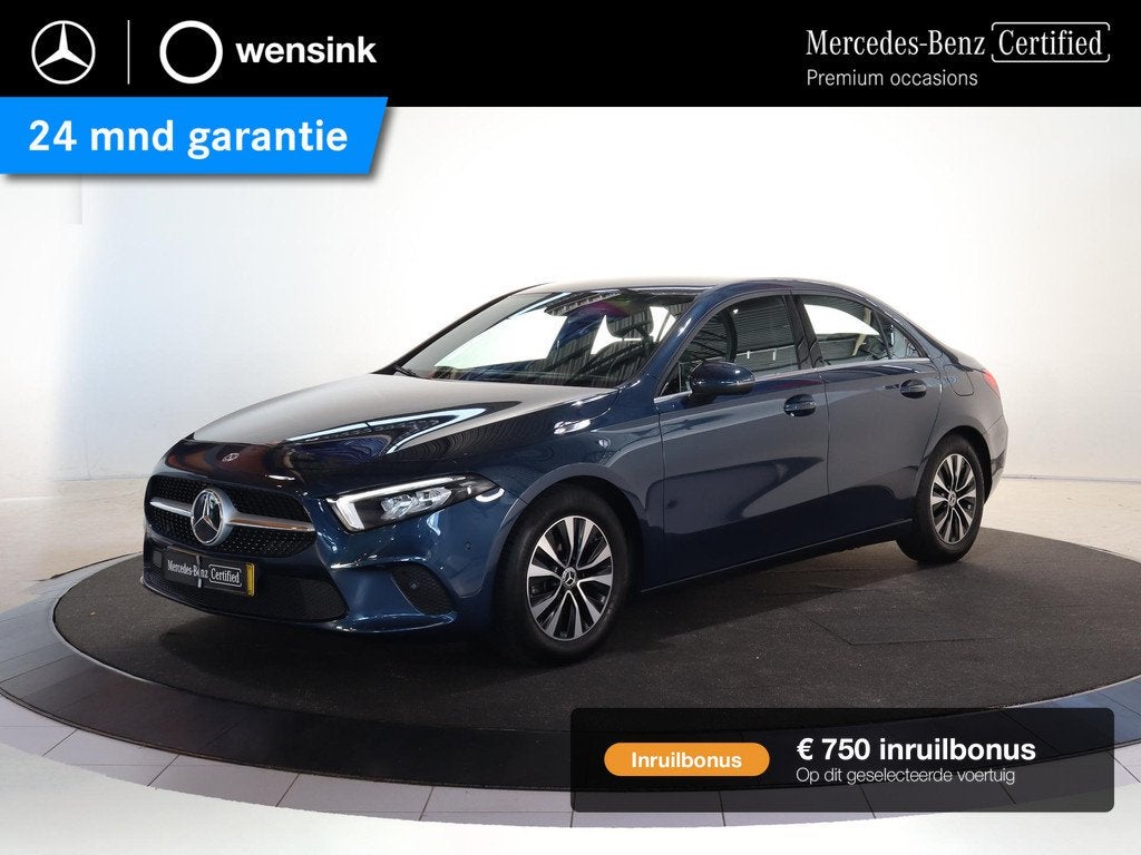 Mercedes-Benz A-klasse 180 Business Solution | Widescreen |, Gebruikt, 4 cilinders, Blauw, Leder en Stof