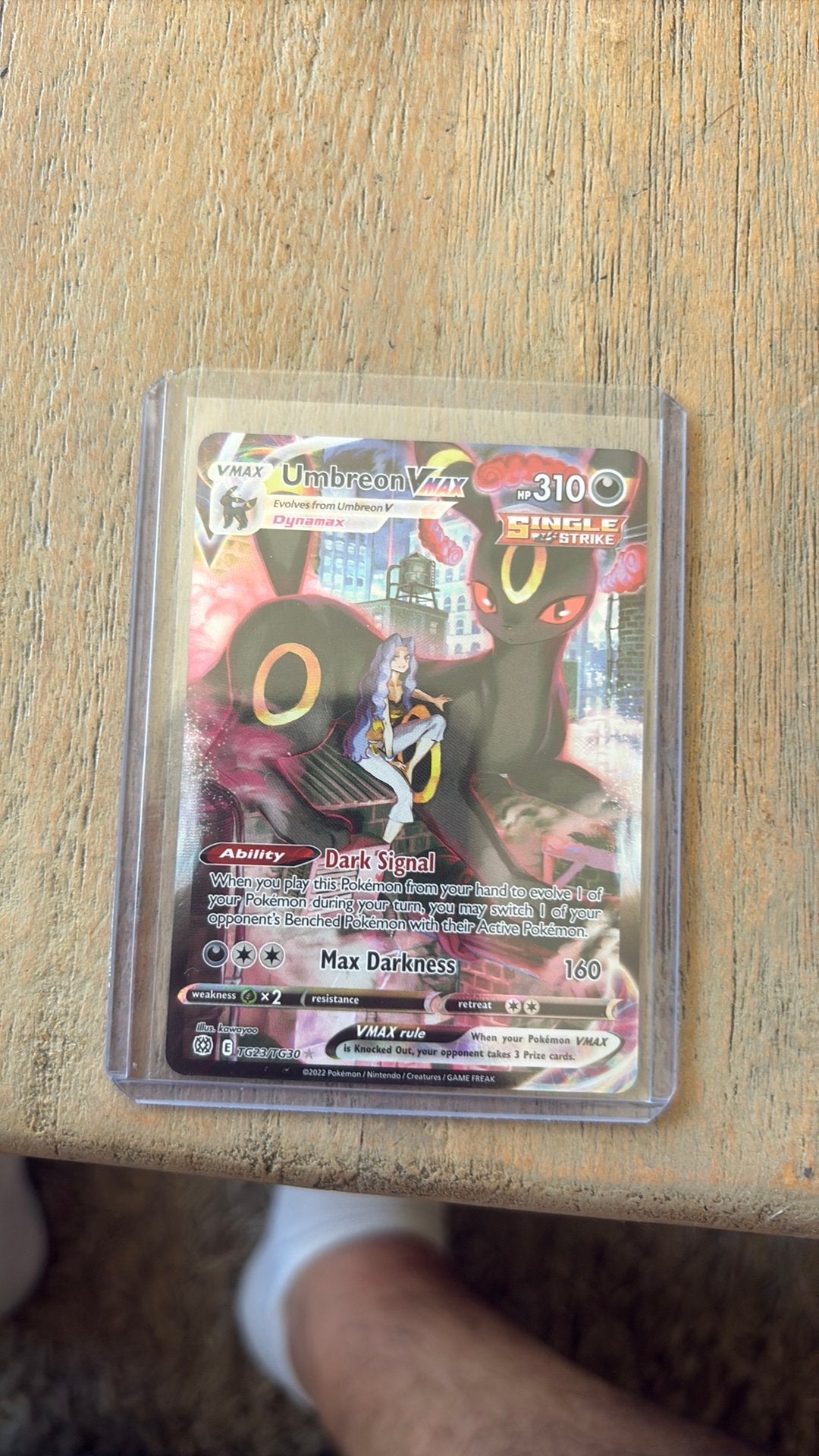 umbreon vmax brs tg23, Hobby en Vrije tijd, Verzamelkaartspellen | Pokémon, Ophalen of Verzenden, Zo goed als nieuw