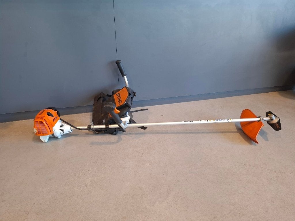 Gebruikte Stihl FS130 bosmaaier, Ophalen, Gebruikt, 10 tot 30 cm, Benzine
