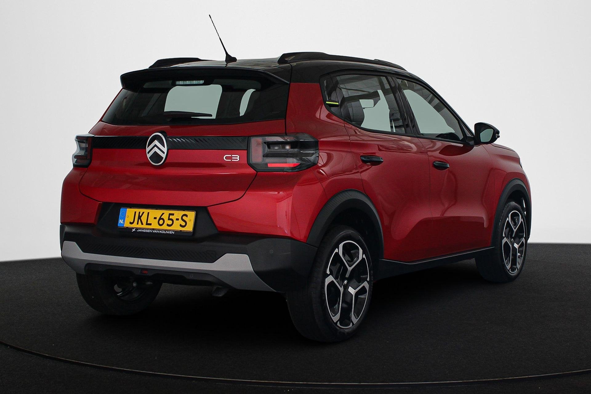 Citroen C3 1.2 Turbo 100pk Plus NL Auto Apple CarPlay Parkee, Auto's, Voorwielaandrijving, Euro 6, 1199 cc, Origineel Nederlands