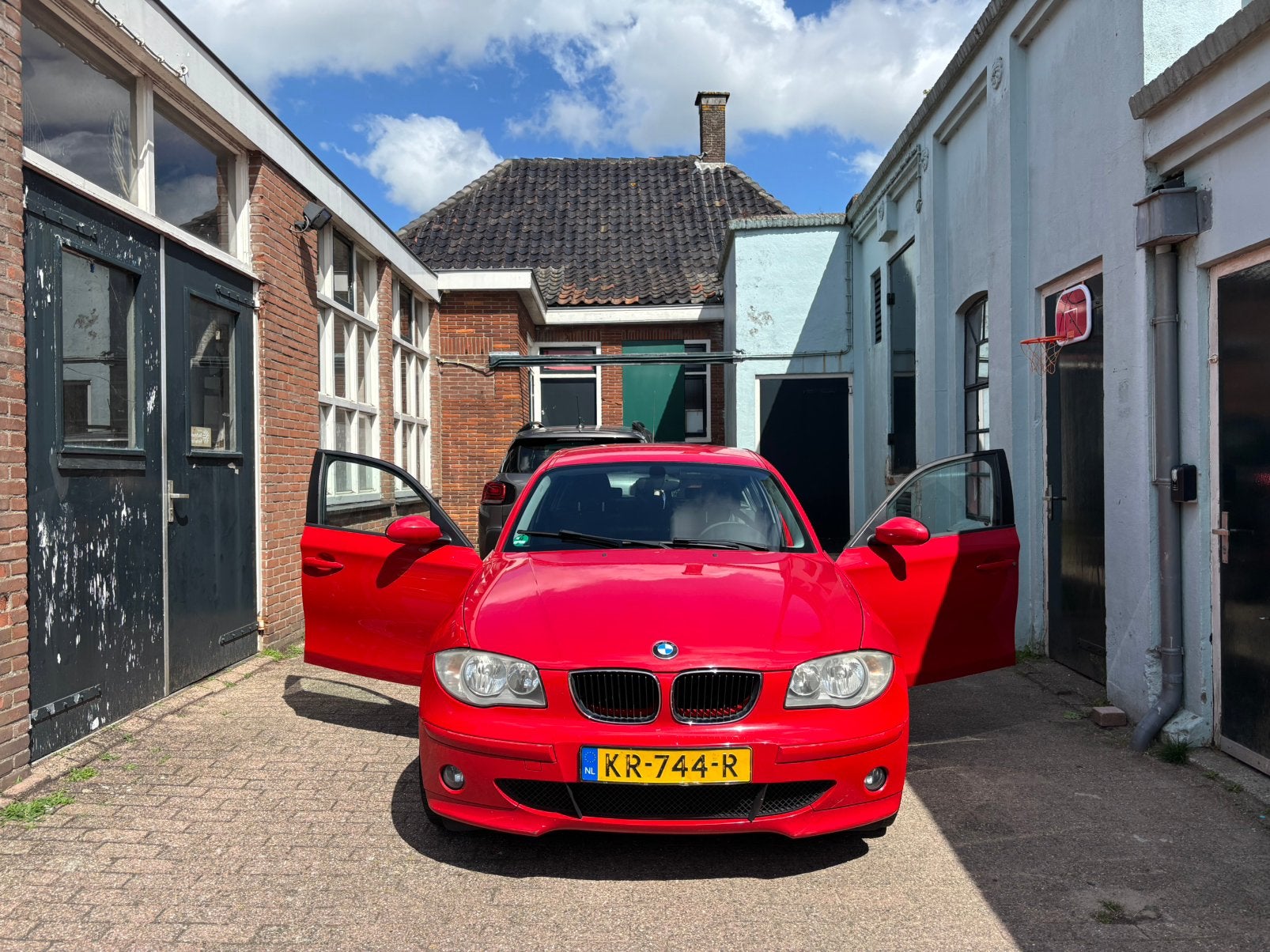 BMW 2006 Rood, Auto's, BMW, 1995 cc, 129 pk, 1200 kg, 650 kg