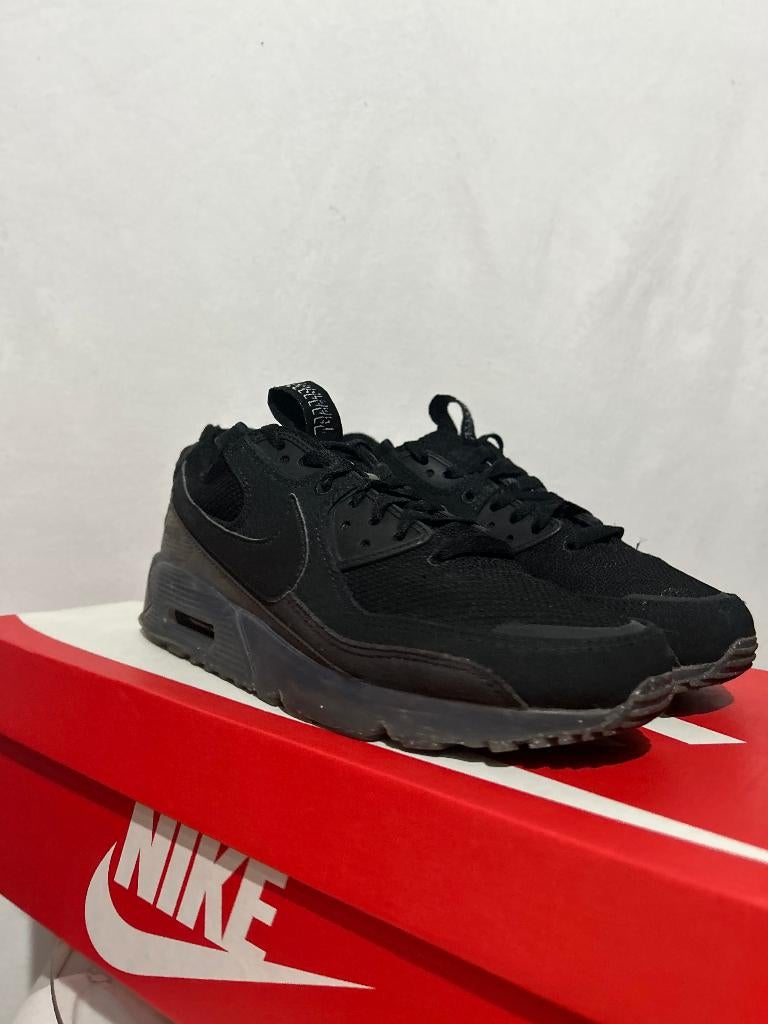 ALS NIEUW! Maat 41 - Nike Air Max 90 Terrascape Triple Black, Verzenden, Zwart, Nike, Nike