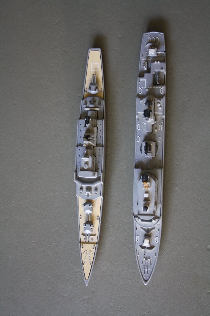 SCHUCO ZJ-1 Submarine Chaser en ZJ-6 Anti-Aircraft Cruiser, Ophalen of Verzenden, Gebruikt, 1:200 of kleiner, Overige merken