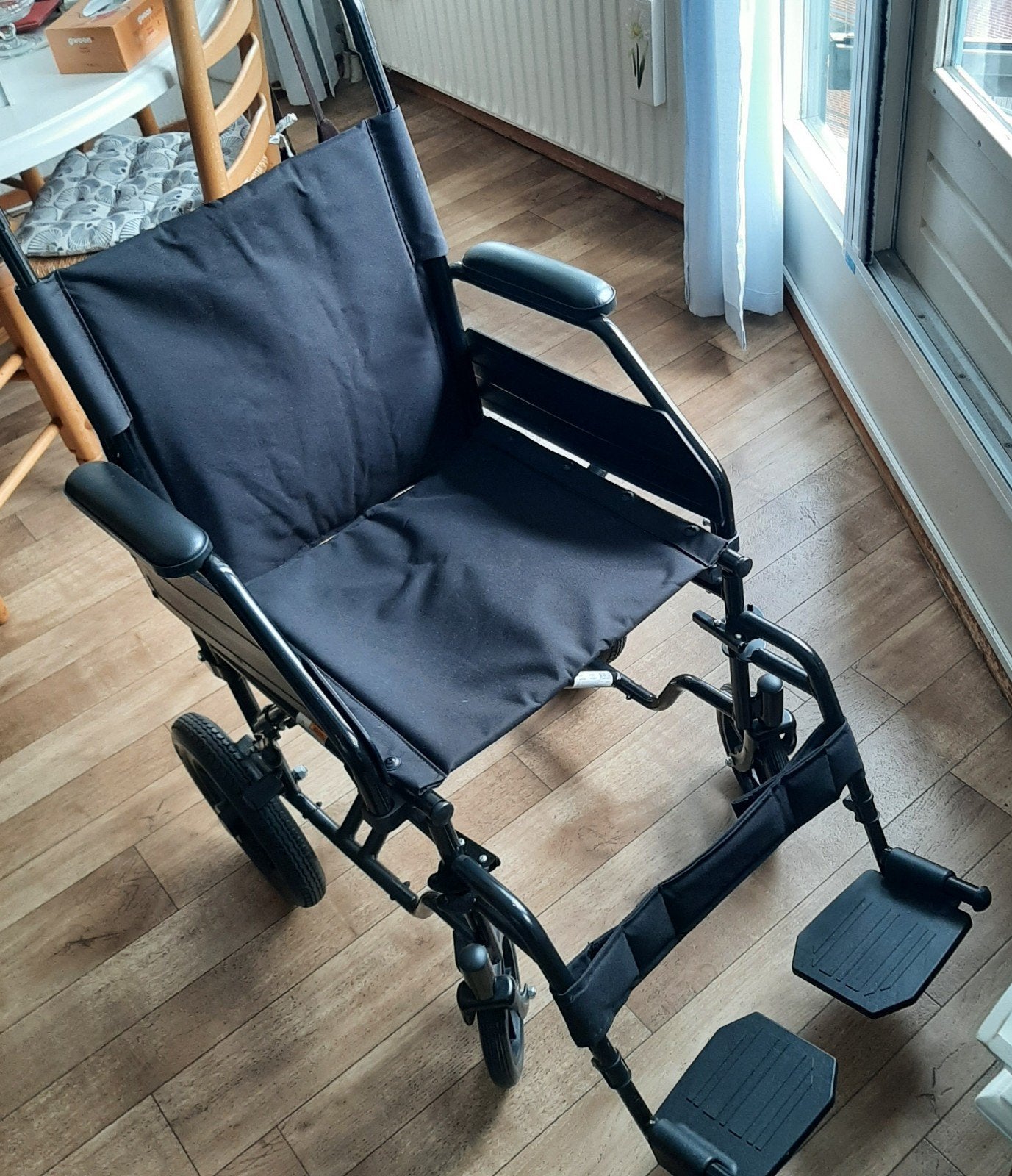 Rolstoel nagenoeg nieuw inklapbaar lichtgewicht modern, Diversen, Ophalen, Inklapbaar, Duwrolstoel