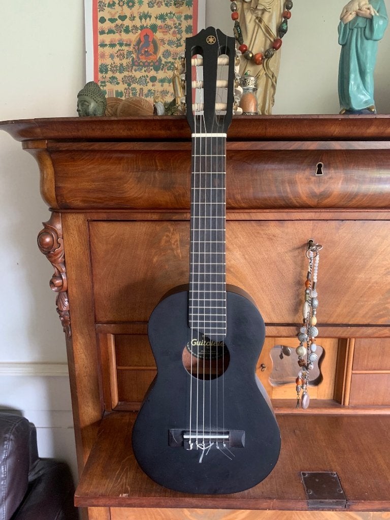 Yamaha GL1 Guitalele, Ophalen of Verzenden, Zo goed als nieuw, Overige typen