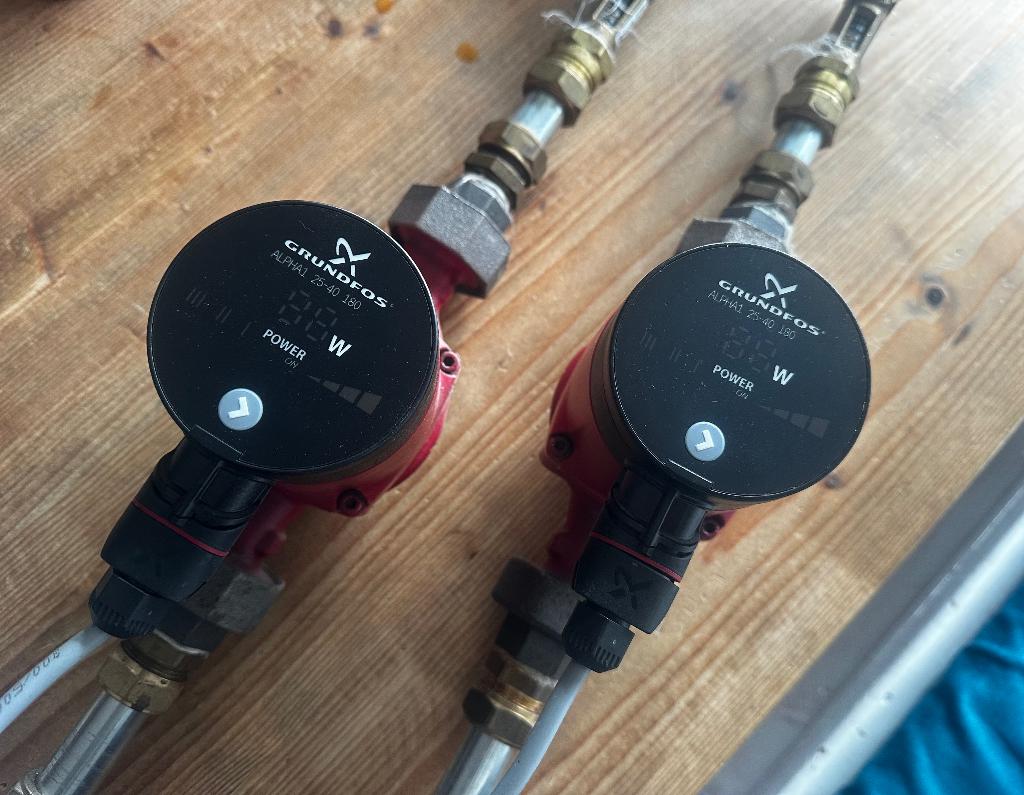 Pomp cv grunfos alpha 1 25-40 180, Ophalen, Minder dan 30 cm, Cv-ketel of Combi-ketel, Minder dan 60 cm