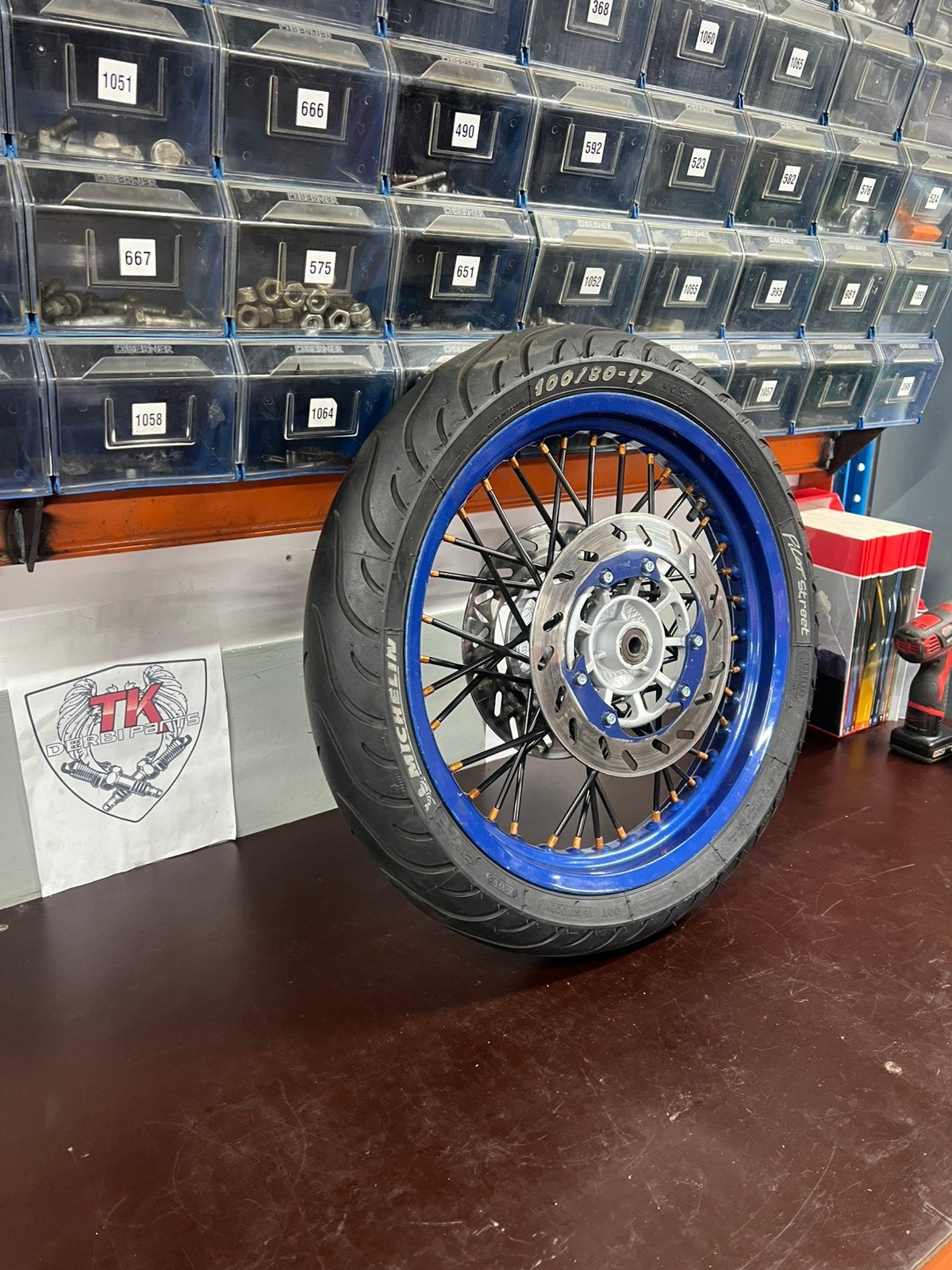 Derbi limited 03 voorvelg blauw dubbele schijf, Gebruikt, Derbi, Overige typen, Ophalen of Verzenden