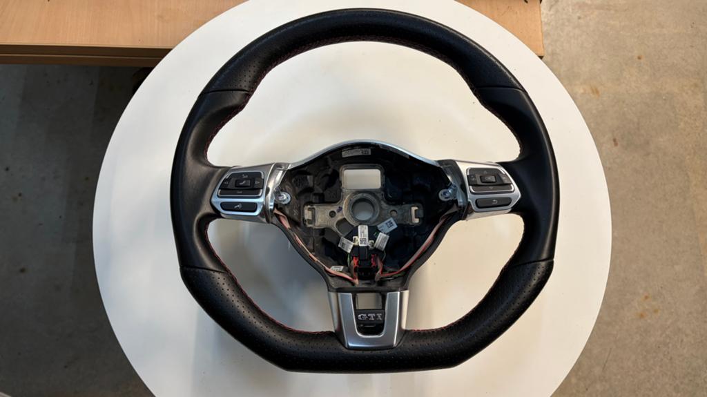 Volkswagen Golf MK6 GTI stuurwiel met rode stiksels, Ophalen, Gebruikt, Volkswagen