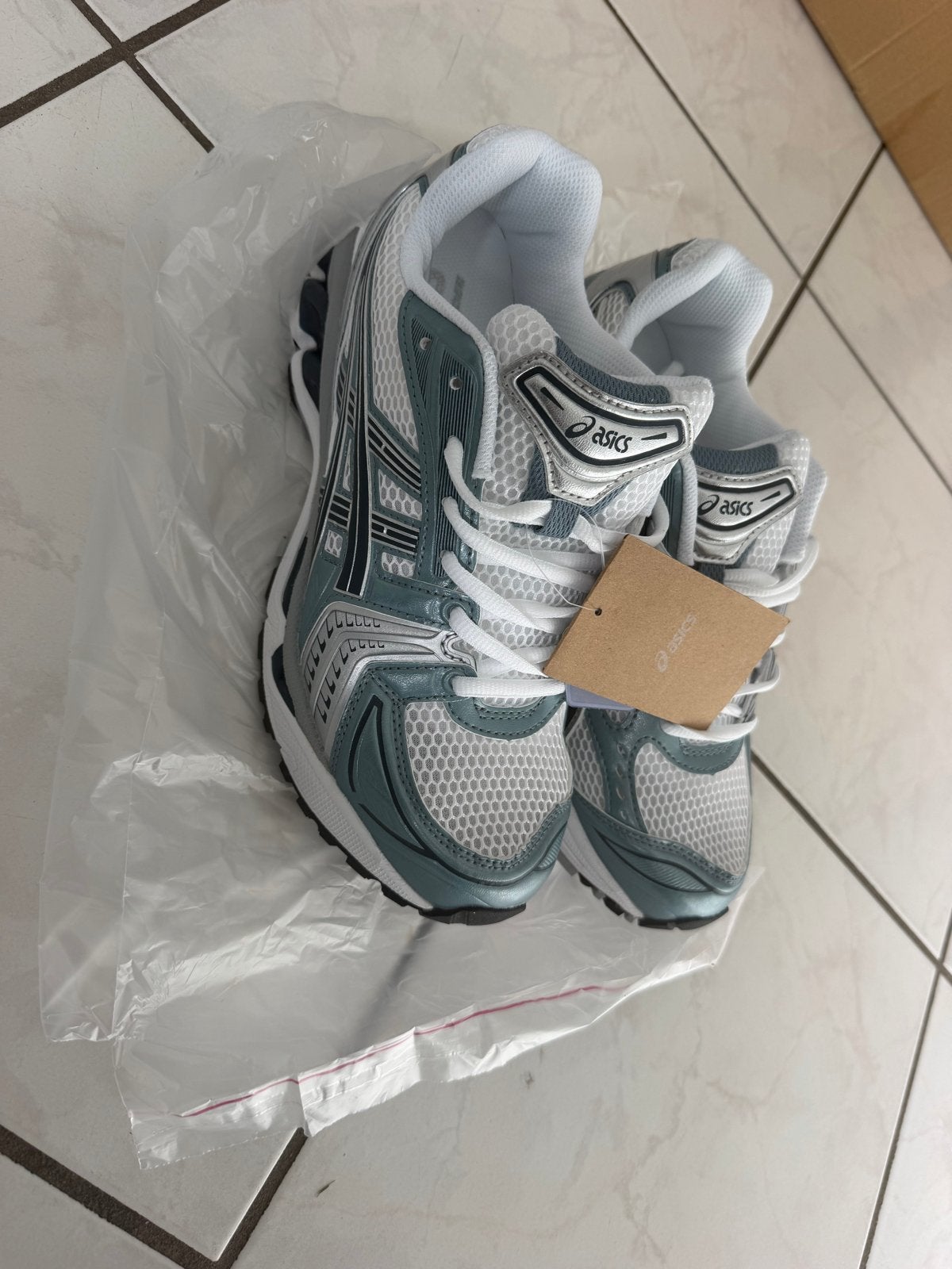 ASICS Gel-Kayano 14 Sneakers maat 42, Ophalen of Verzenden, Nieuw, Overige kleuren, Sneakers of Gympen