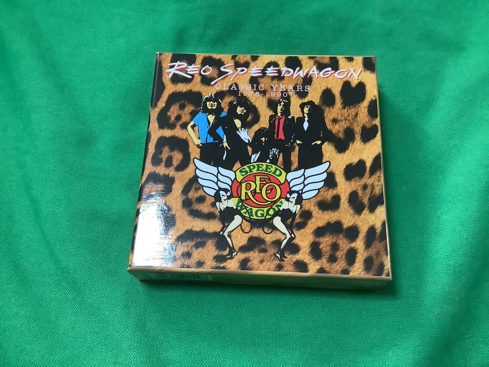 REO Speedwagon-The Classic Years 1978-1990 boxset (UK), Ophalen of Verzenden, Gebruikt, Classic Rock