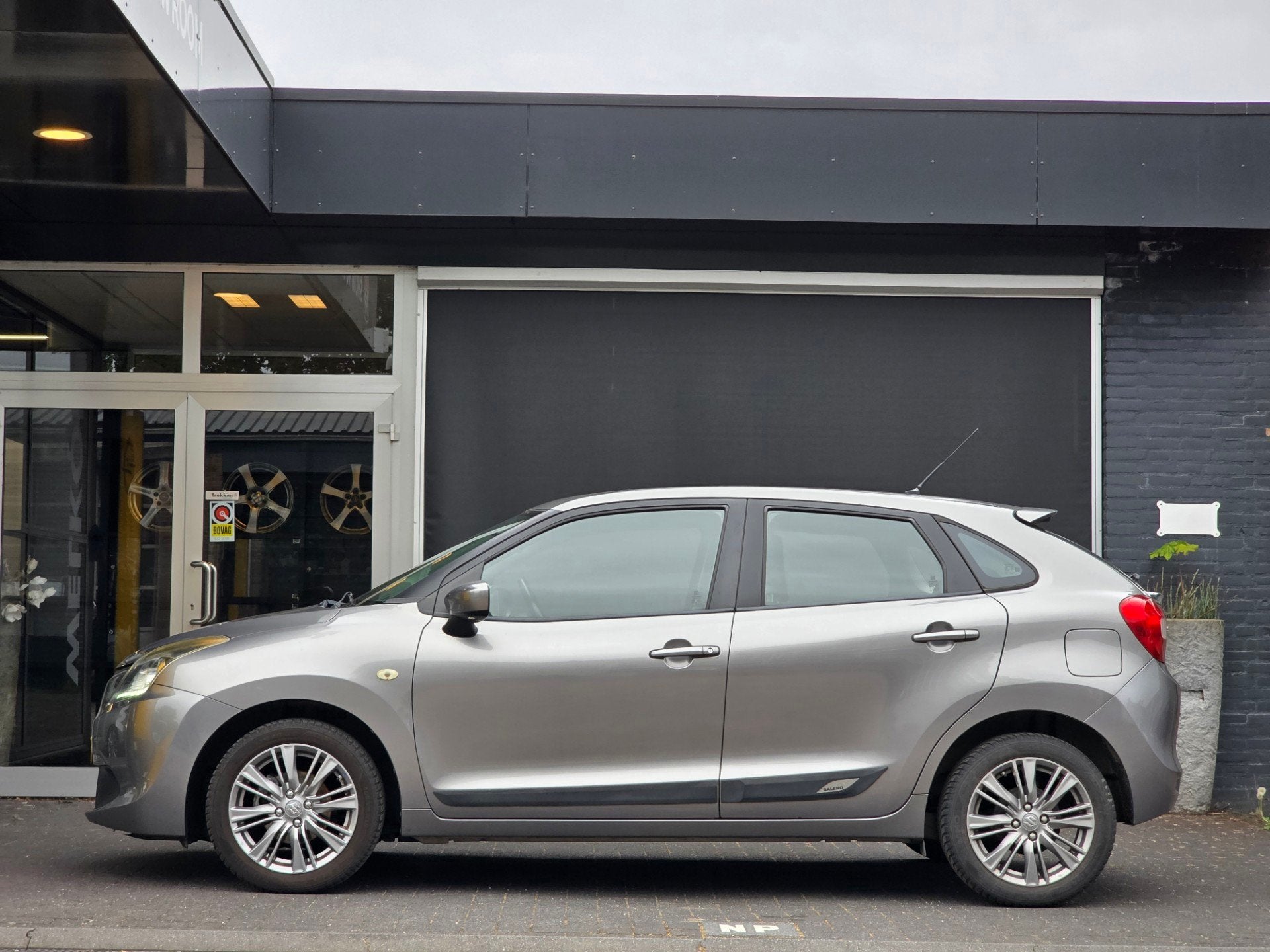 Suzuki Baleno 1.2 Dynamic / CAMERA / AIRCO / CRUISE / NAP, Auto's, Suzuki, Stof, Gebruikt, 4 cilinders, 840 kg