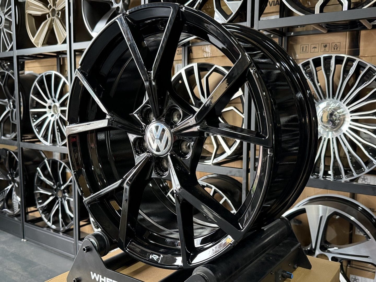 17'' VW ESTORIL R LOGO 5X100 Polo 6R Audi A1 TAIGO T-CROSS, Velg(en), -, -, Nieuw