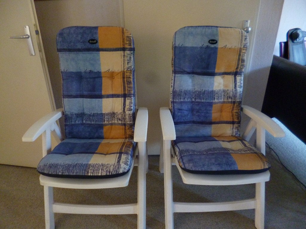 2 Witte Hartman tuinstoelen + 2 Hartman kussens, Tuin en Terras, Tuinstoelen, Ophalen, Zo goed als nieuw, Kunststof, Verstelbaar