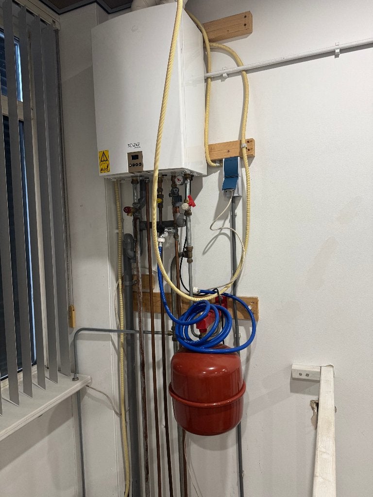 Remeha Avanta 35c HR gaswandketel, Ophalen, Aardgas, 100 liter of meer, Minder dan 3 jaar oud