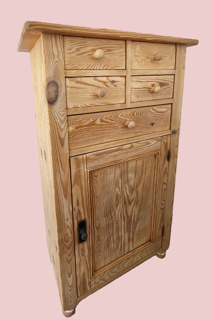 Oud grenen kastje (110x70x33 cm), Ophalen