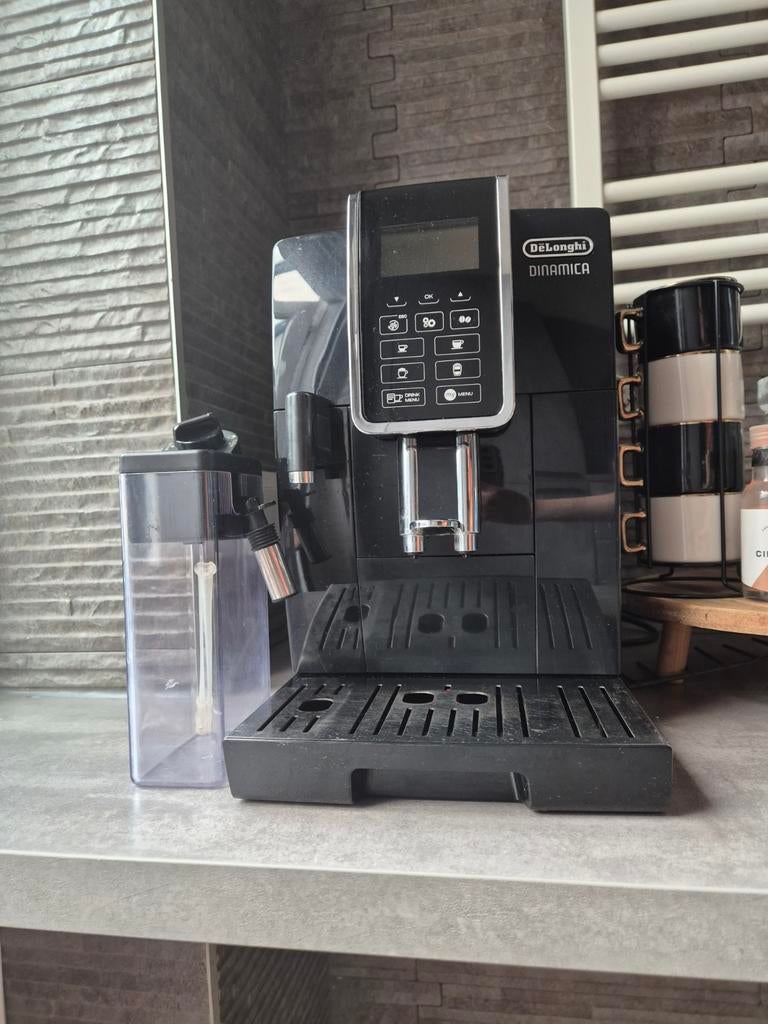De’Longhi Dinamica – Volautomatische espressomachine, Witgoed en Apparatuur, Koffiezetapparaten, Ophalen, Zo goed als nieuw, Koffiemachine