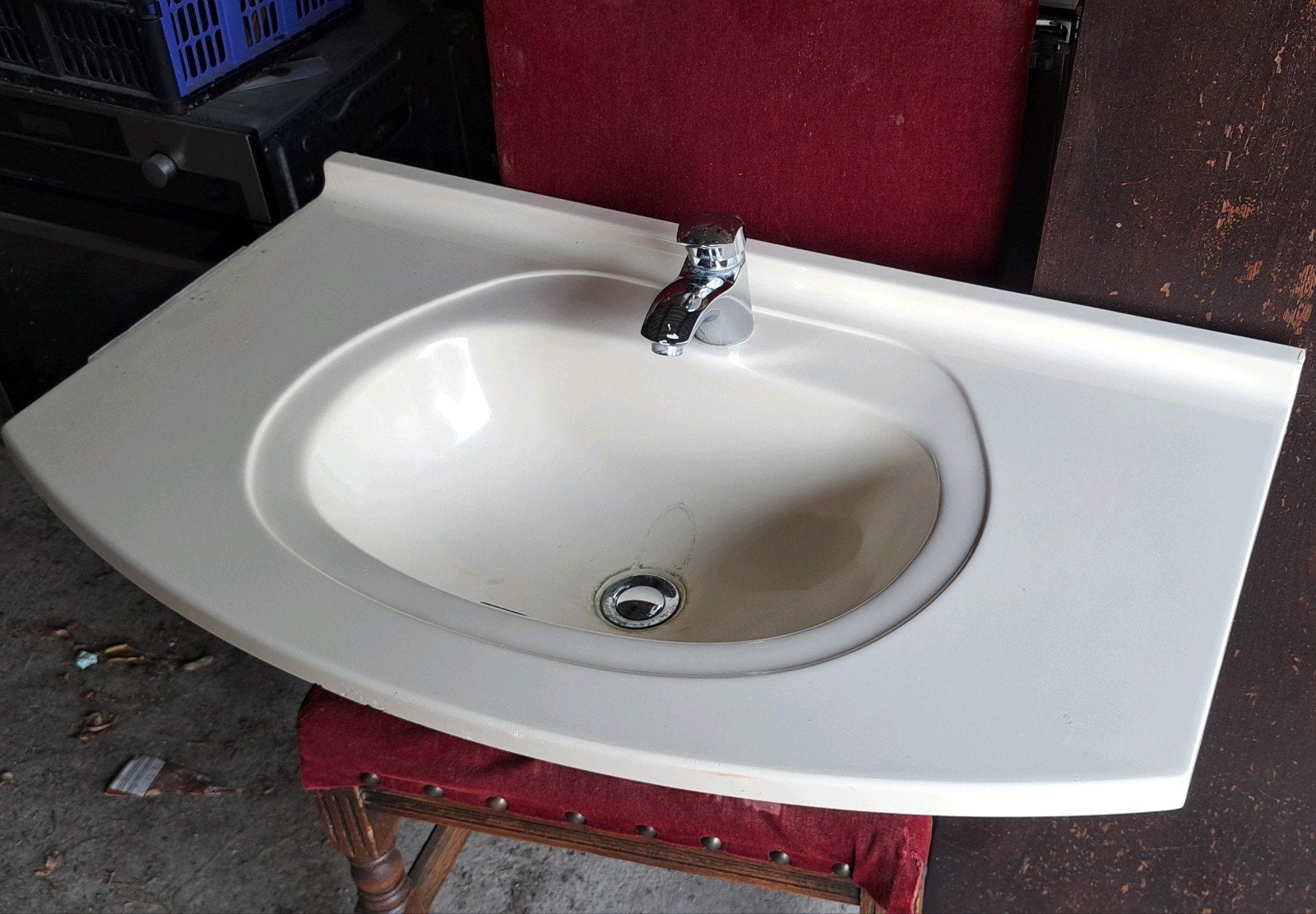 wasbak met kraan badkamer, Huis en Inrichting, Ophalen, Gebruikt, 50 tot 100 cm, Minder dan 100 cm