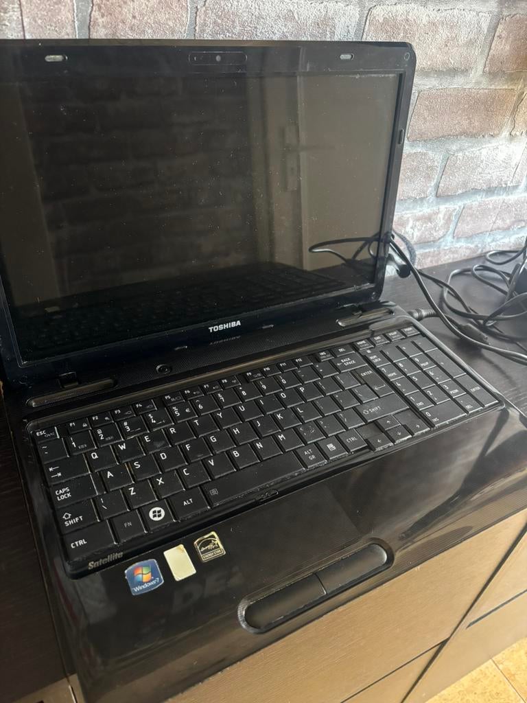 Toshiba laptop, Ophalen of Verzenden, Zo goed als nieuw, 15 inch, 2 tot 3 Ghz