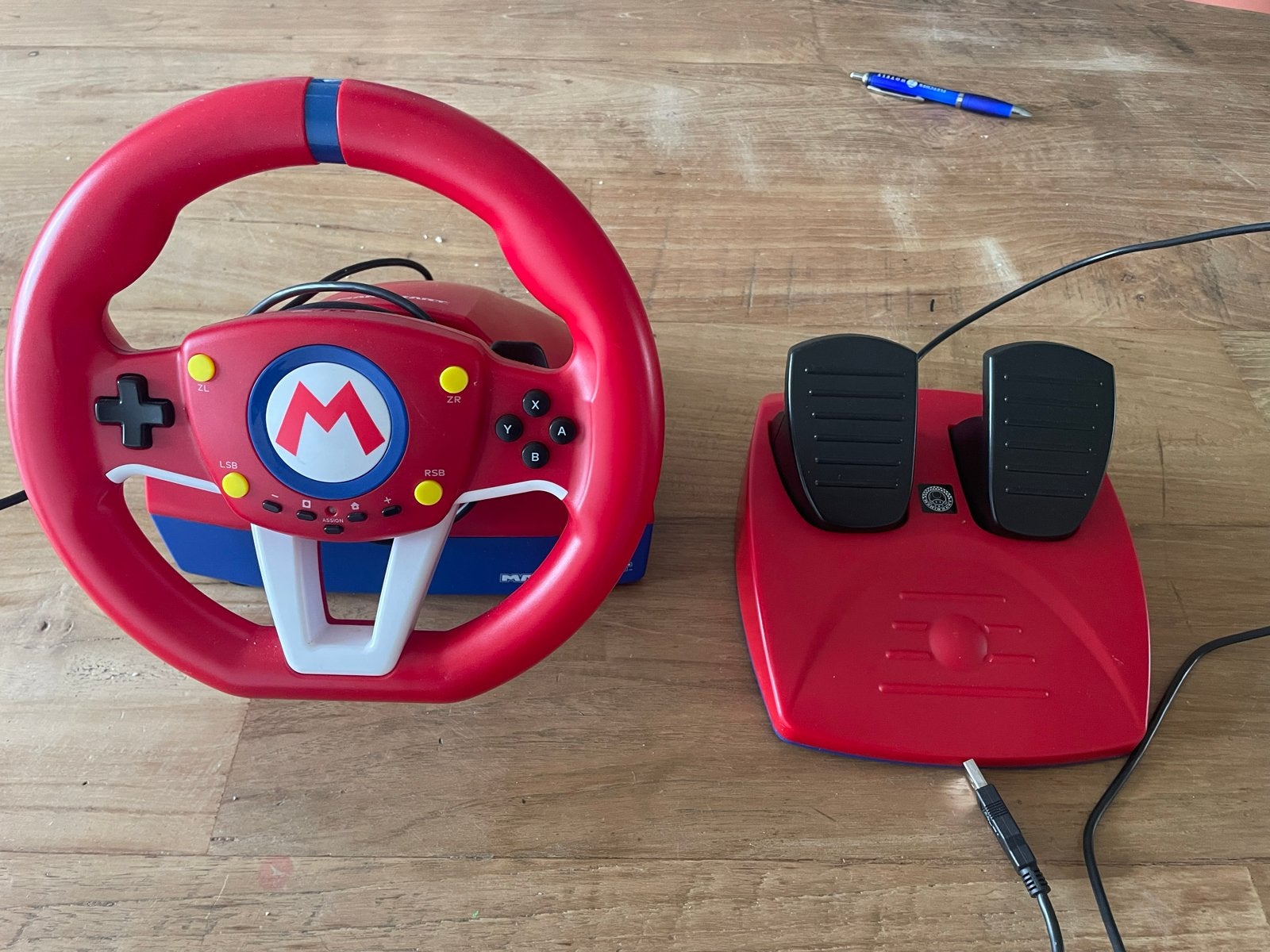 Mario Kart Racestuur met Pedalen voor Nintendo Switch, Racestuur, Nintendo, Zo goed als nieuw, Overige merken