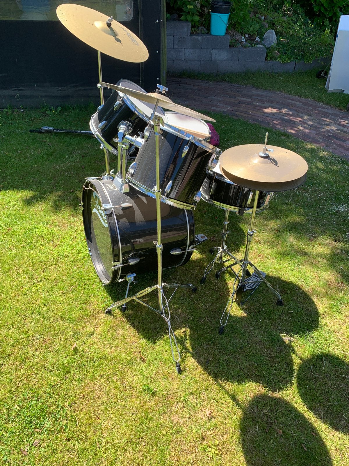 Beetje stoffig dus tijd om te bespelen fame drumstel, Muziek en Instrumenten, Drumstellen en Slagwerk, Ophalen, Gebruikt, Overige merken