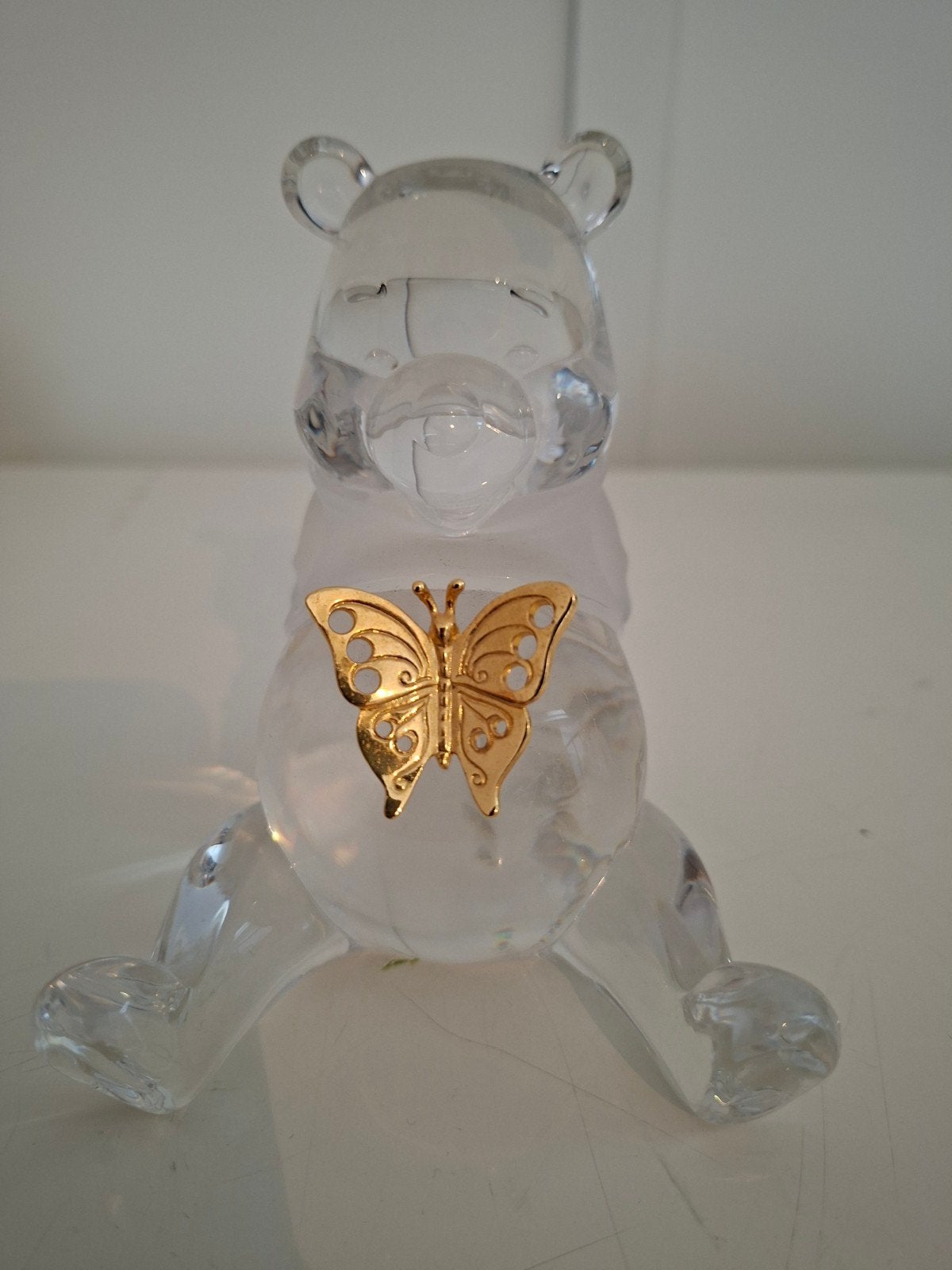 Glas beeldje Winnie the Pooh vlinder, Ophalen of Verzenden, Winnie de Poeh of vrienden, Zo goed als nieuw, Beeldje of Figuurtje