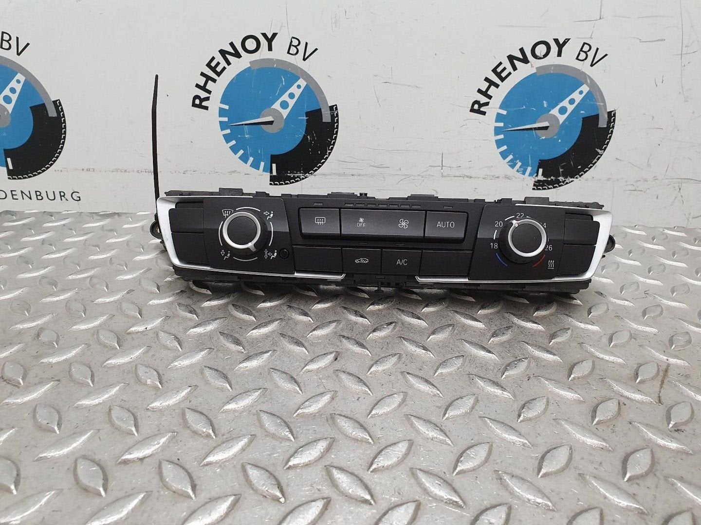 BMW 2 SERIES KACHEL BEDIENINGSPANEEL 9384046, 64119384046 20, Gebruikt, -, -, Ophalen of Verzenden