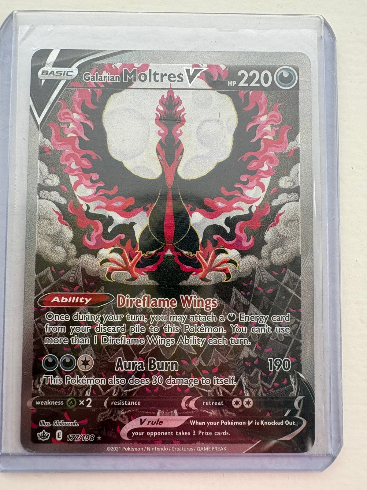 Galarian Moltres V Chilling Rain, Hobby en Vrije tijd, Ophalen of Verzenden, Nieuw, Losse kaart